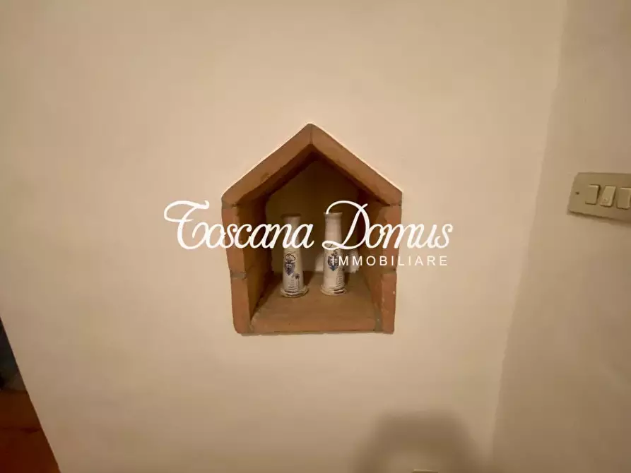 Immagine 21 di Appartamento in vendita  a Siena