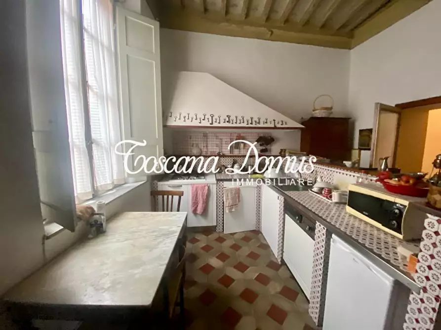 Immagine 14 di Appartamento in vendita  a Siena