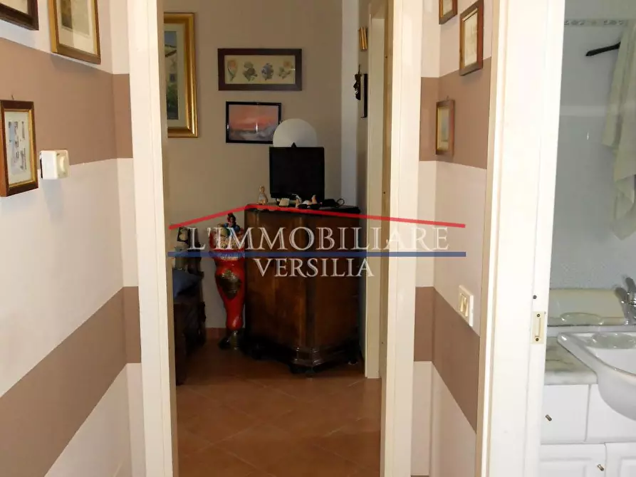 Immagine 30 di Appartamento in vendita  a Massa