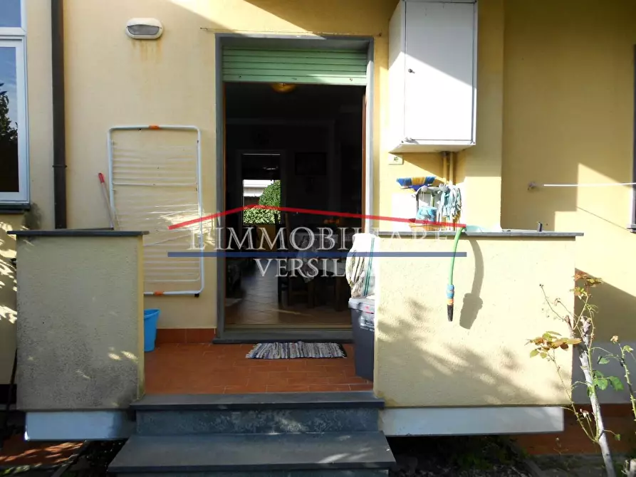 Immagine 5 di Appartamento in vendita  a Massa