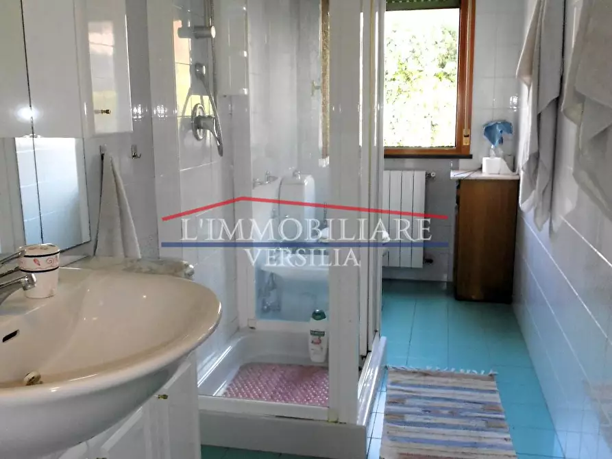 Immagine 12 di Appartamento in vendita  a Massa