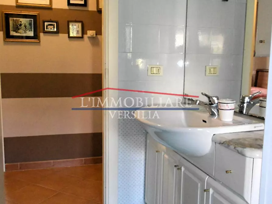 Immagine 13 di Appartamento in vendita  a Massa