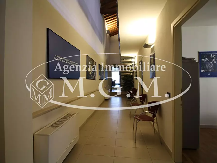 Immagine 8 di Ufficio in vendita  a Pontedera