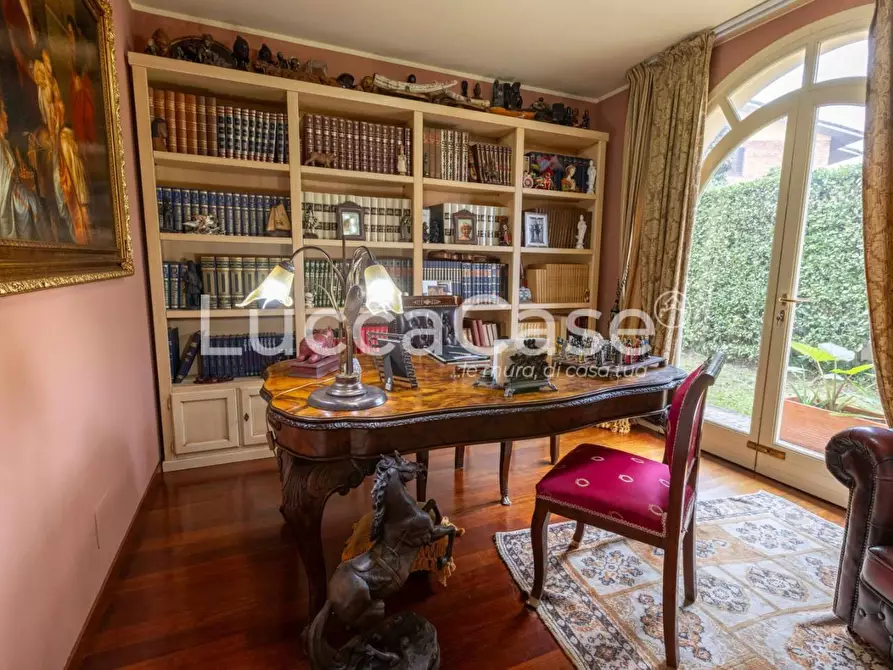 Immagine 29 di Villa in vendita  a San Miniato