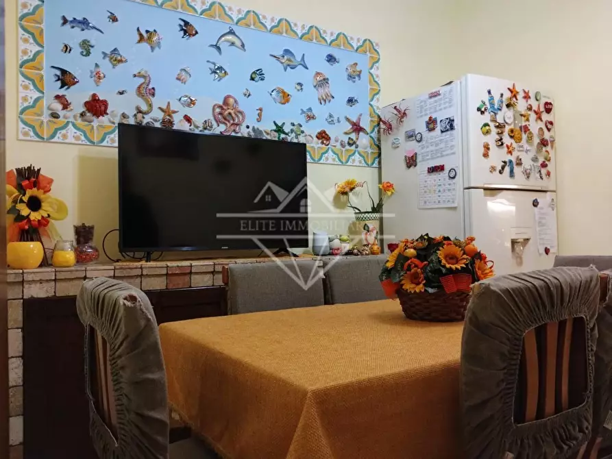 Immagine 3 di Appartamento in vendita  a Carrara