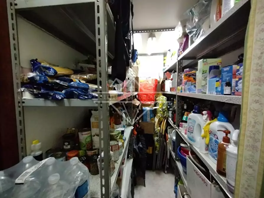 Immagine 16 di Appartamento in vendita  a Carrara