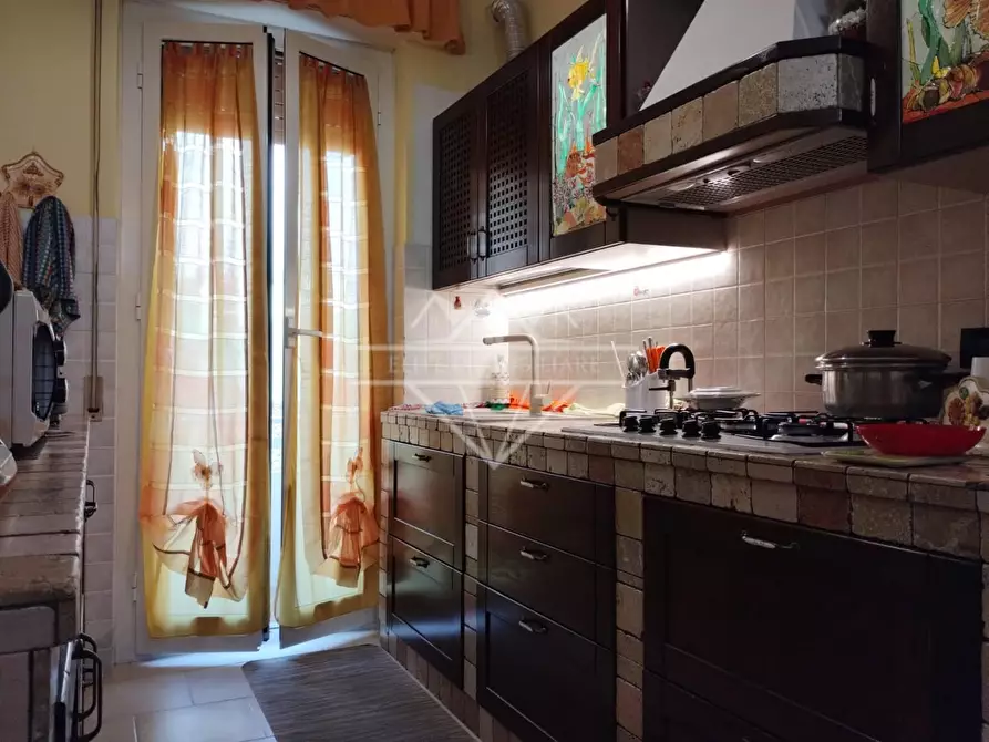 Immagine 1 di Appartamento in vendita  a Carrara