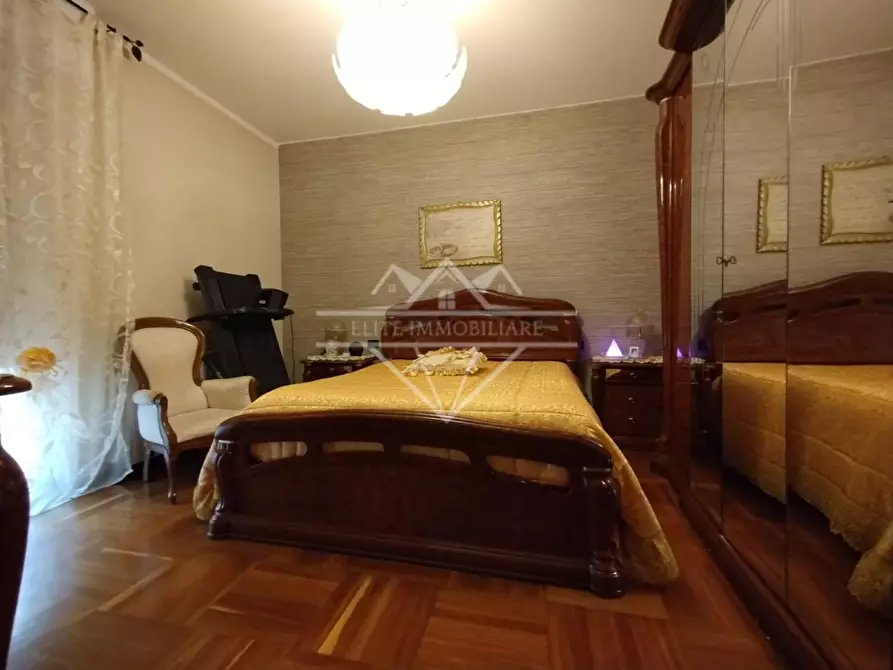 Immagine 7 di Appartamento in vendita  a Carrara