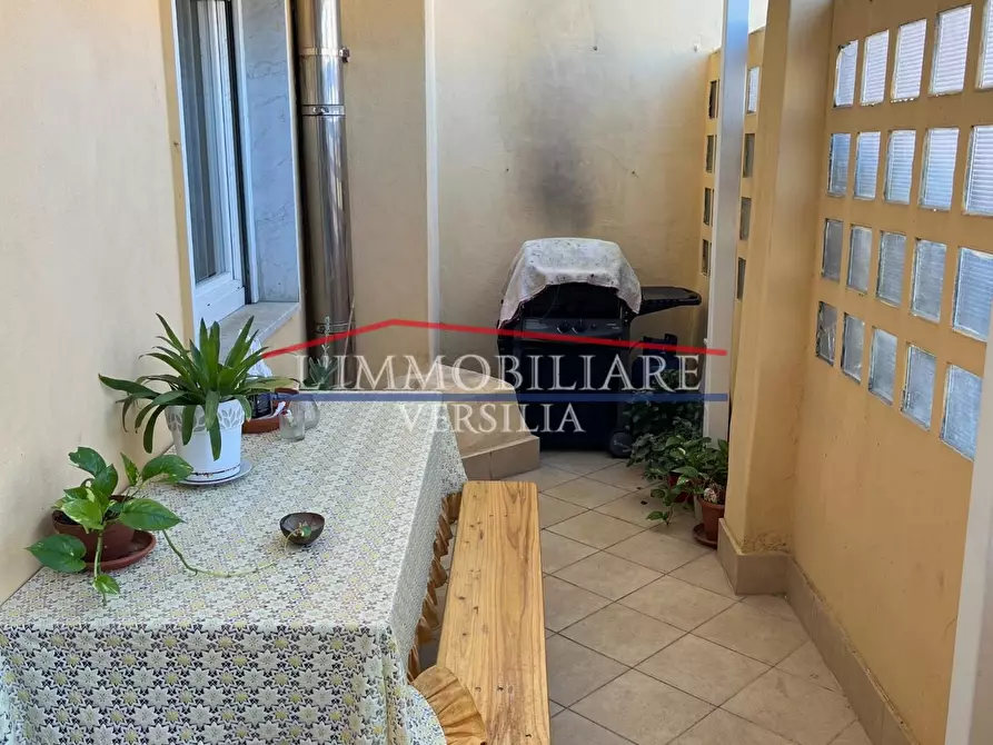 Immagine 17 di Appartamento in vendita  a Carrara