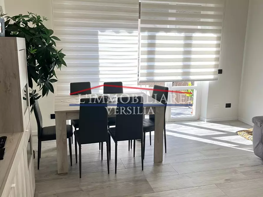 Immagine 4 di Appartamento in vendita  a Carrara