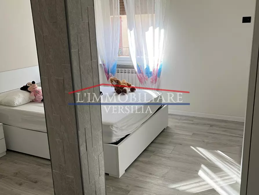 Immagine 9 di Appartamento in vendita  a Carrara