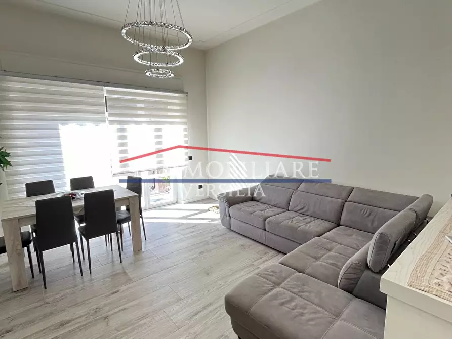 Immagine 3 di Appartamento in vendita  a Carrara