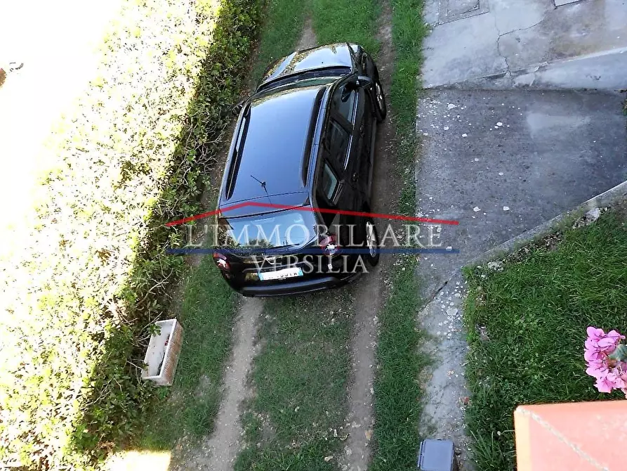 Immagine 31 di Casa bifamiliare in vendita  a Massa