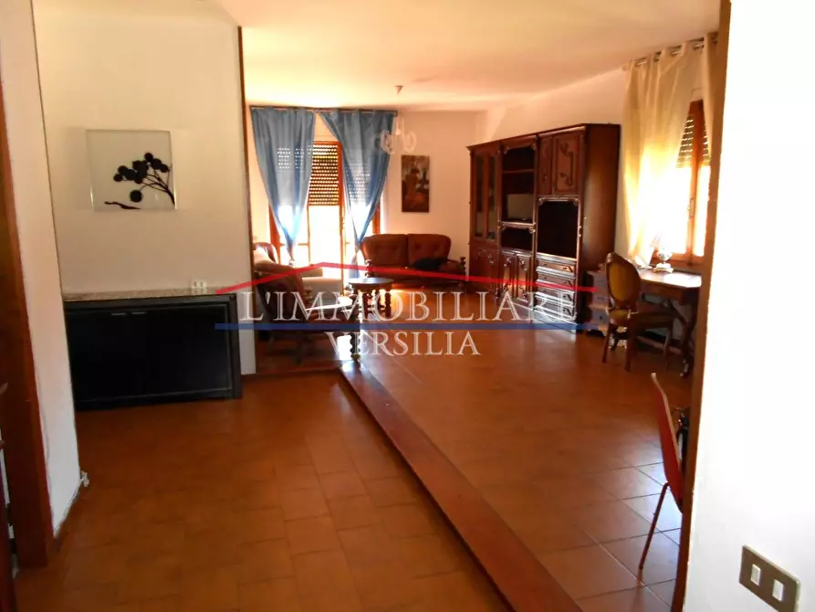 Immagine 37 di Casa bifamiliare in vendita  a Massa