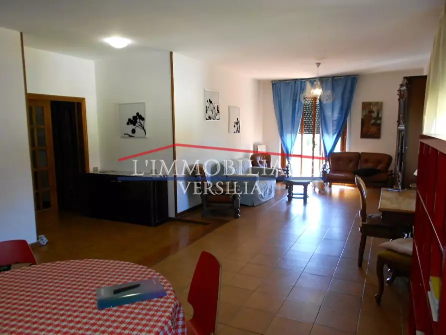 Immagine 9 di Casa bifamiliare in vendita  a Massa