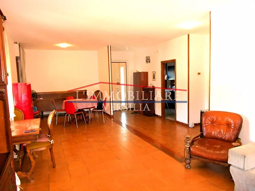 Immagine 10 di Casa bifamiliare in vendita  a Massa