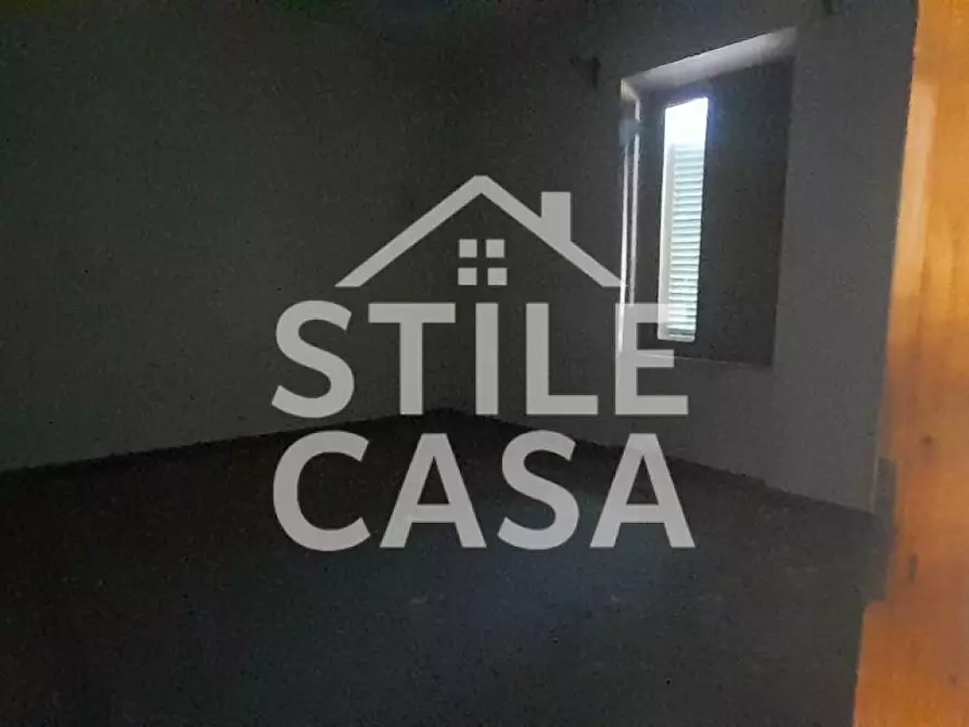 Immagine 5 di Ufficio in affitto  a Altopascio