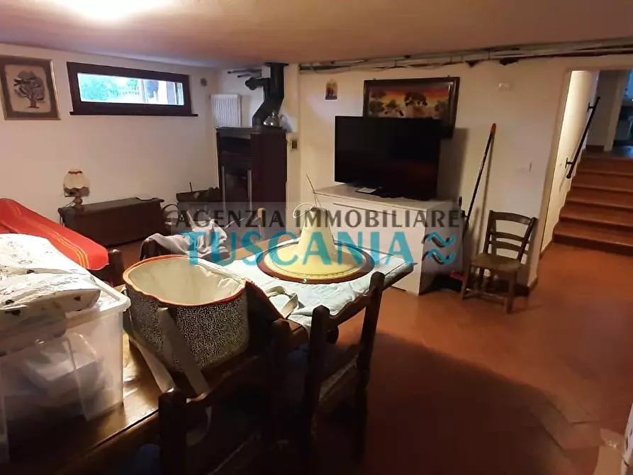 Immagine 18 di Villa in vendita  a Suvereto