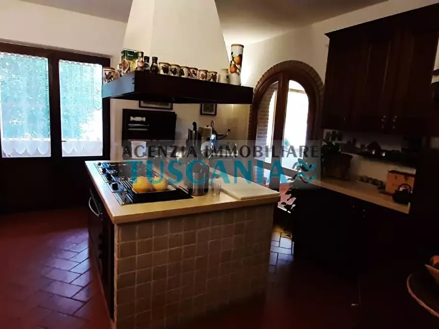 Immagine 14 di Villa in vendita  a Suvereto