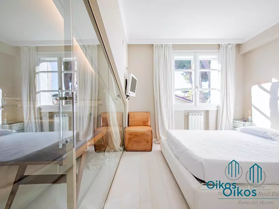 Immagine 51 di Villa in affitto  a Forte Dei Marmi