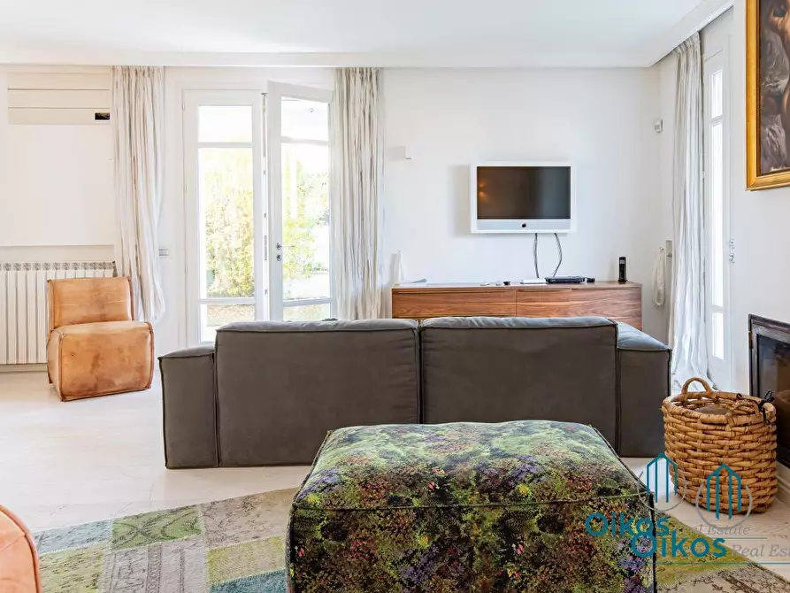 Immagine 5 di Villa in affitto  a Forte Dei Marmi