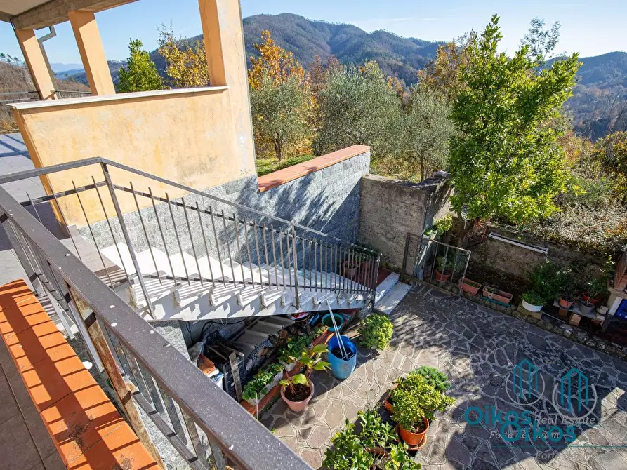 Immagine 43 di Villa in vendita  a Monterosso Al Mare