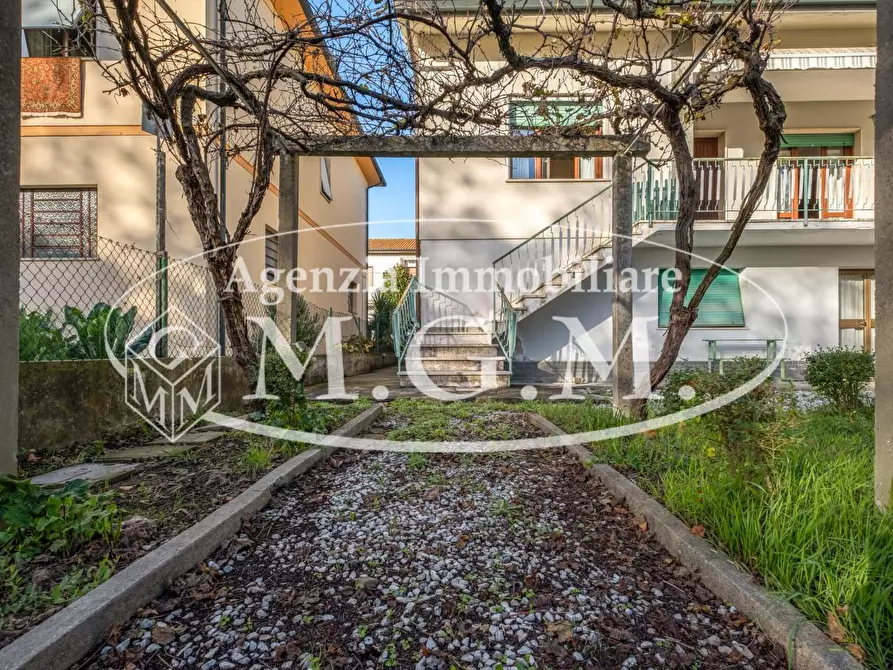 Immagine 8 di Casa indipendente in vendita  a Calcinaia