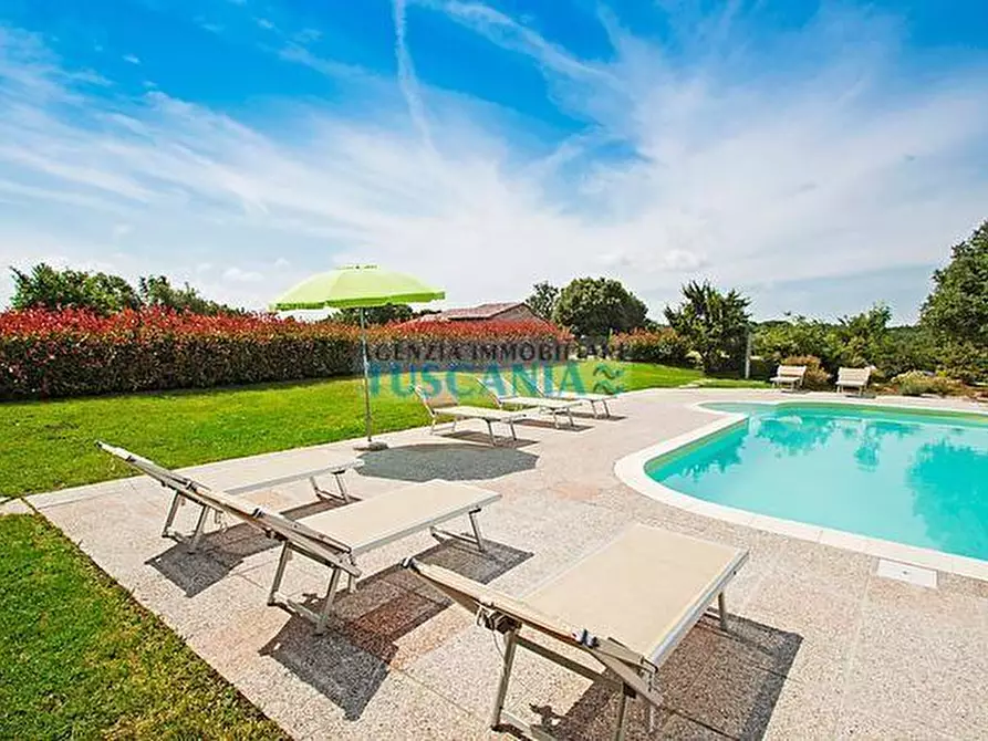 Immagine 1 di Casa colonica in vendita  a Monteverdi Marittimo