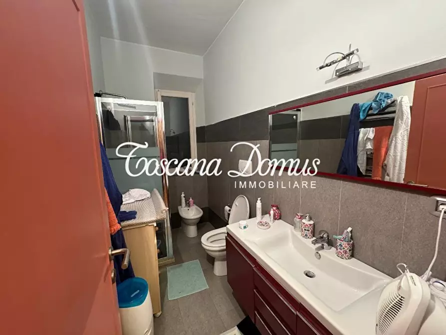 Immagine 11 di Appartamento in vendita  a Siena