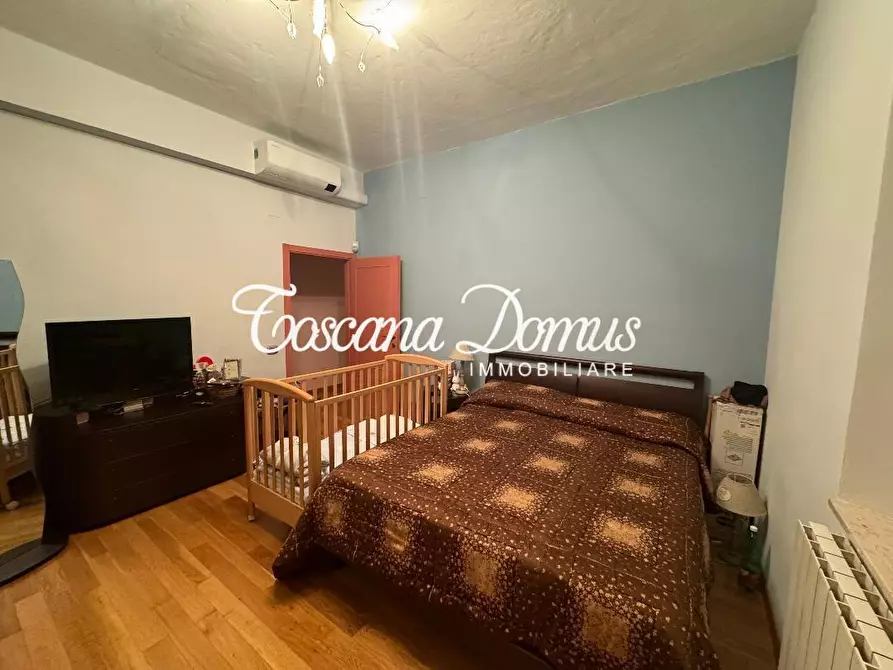 Immagine 9 di Appartamento in vendita  a Siena