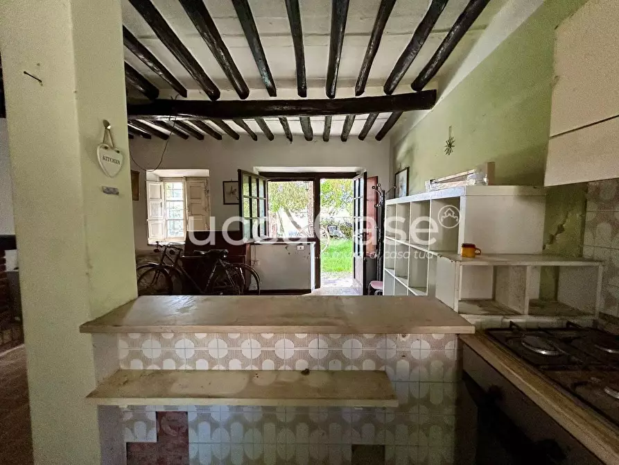 Immagine 47 di Casa colonica in vendita  a Capannori