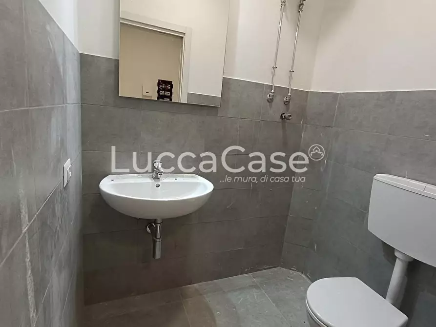 Immagine 3 di Locale commerciale in affitto  a Coreglia Antelminelli