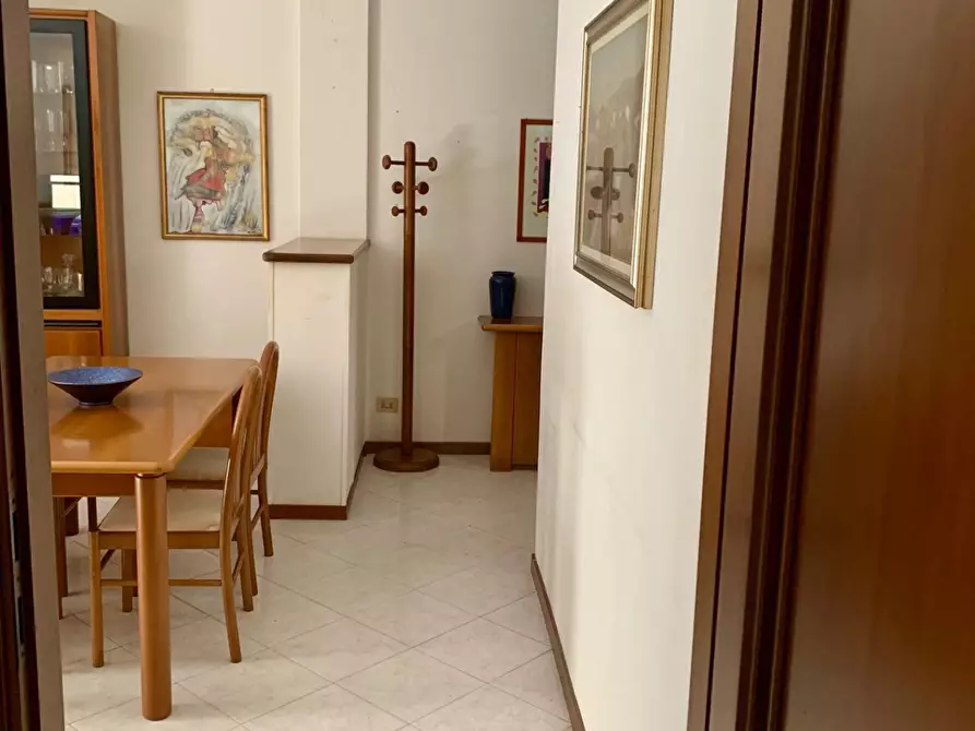 Immagine 7 di Appartamento in vendita  a Montignoso