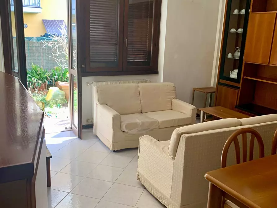 Immagine 4 di Appartamento in vendita  a Montignoso