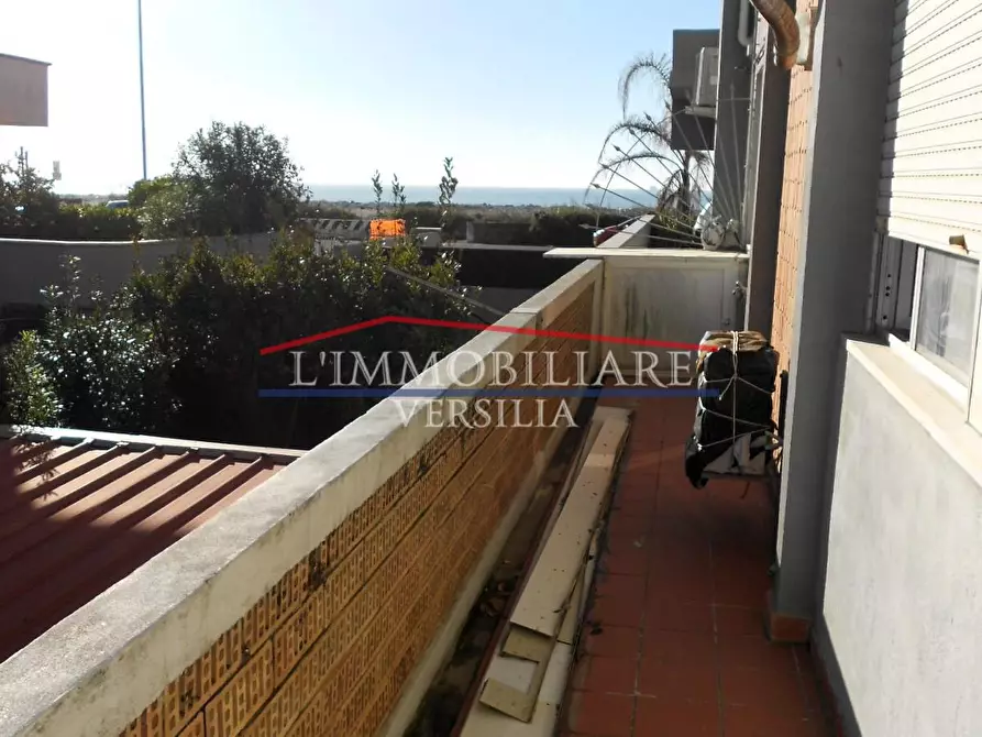 Immagine 5 di Appartamento in vendita  a Carrara