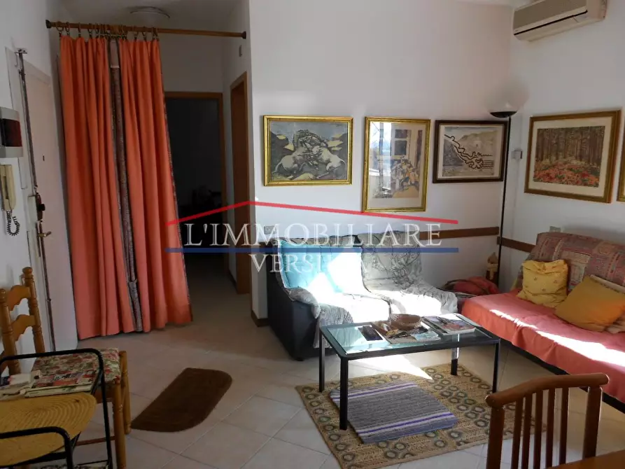 Immagine 9 di Appartamento in vendita  a Carrara