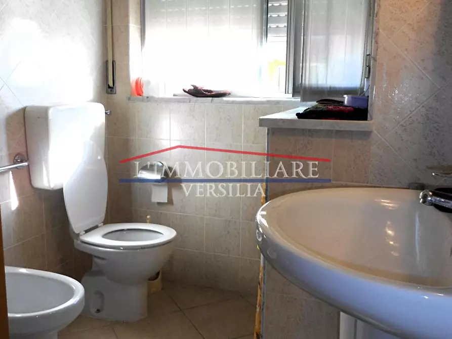 Immagine 18 di Appartamento in vendita  a Carrara