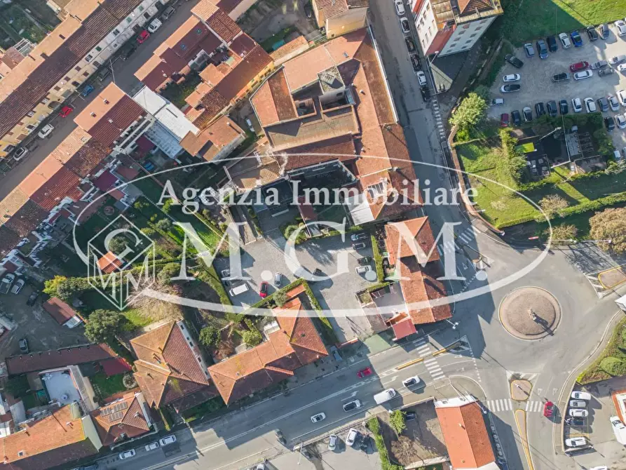 Immagine 31 di Ufficio in vendita  a Pontedera