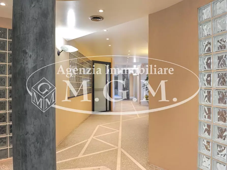 Immagine 21 di Ufficio in vendita  a Pontedera