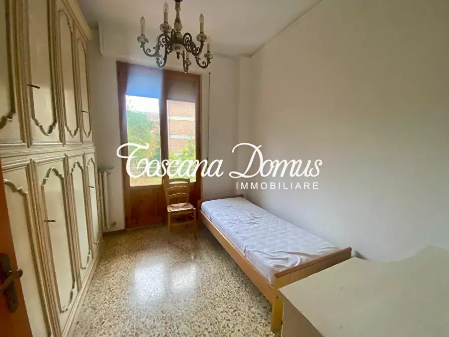 Immagine 17 di Appartamento in vendita  a Siena