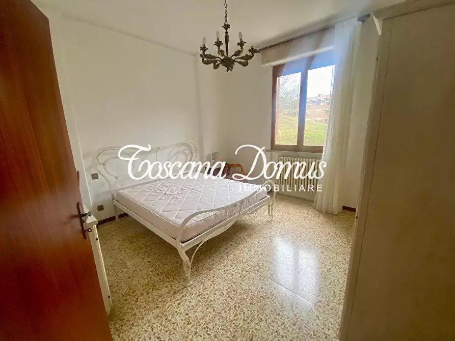 Immagine 18 di Appartamento in vendita  a Siena