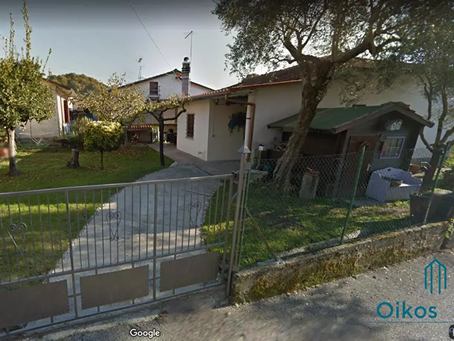 Immagine 6 di Casa indipendente in vendita  a Massa