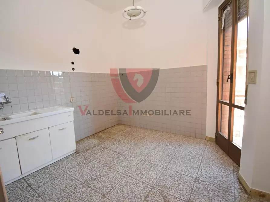 Immagine 21 di Appartamento in vendita  a Colle Di Val D'elsa