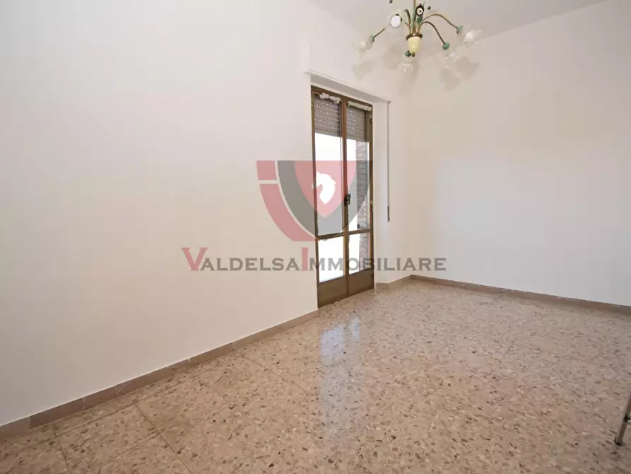 Immagine 11 di Appartamento in vendita  a Colle Di Val D'elsa