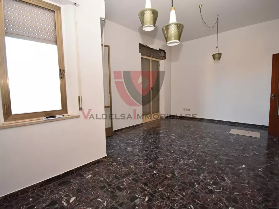 Immagine 32 di Appartamento in vendita  a Colle Di Val D'elsa