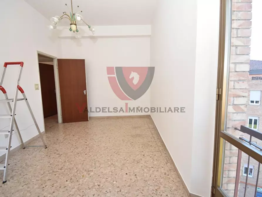 Immagine 15 di Appartamento in vendita  a Colle Di Val D'elsa