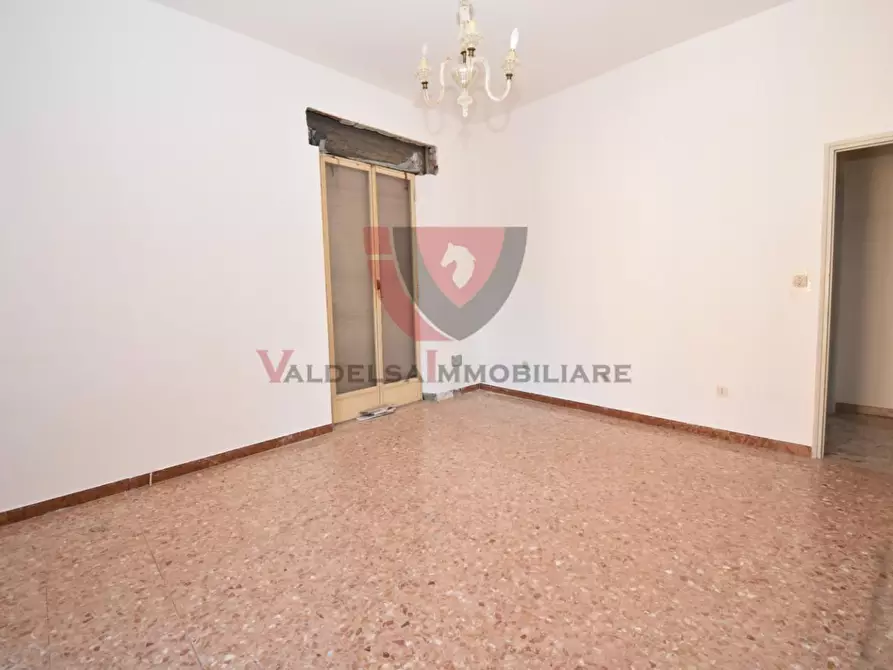 Immagine 10 di Appartamento in vendita  a Colle Di Val D'elsa