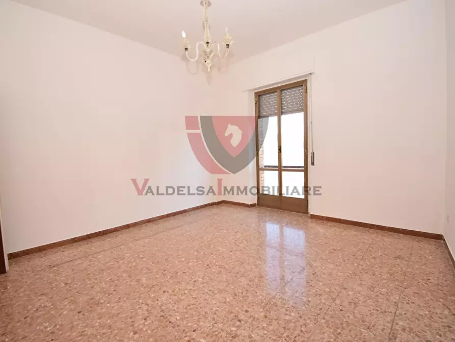 Immagine 7 di Appartamento in vendita  a Colle Di Val D'elsa