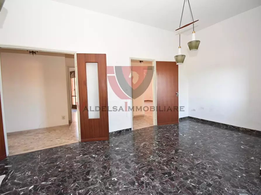 Immagine 30 di Appartamento in vendita  a Colle Di Val D'elsa