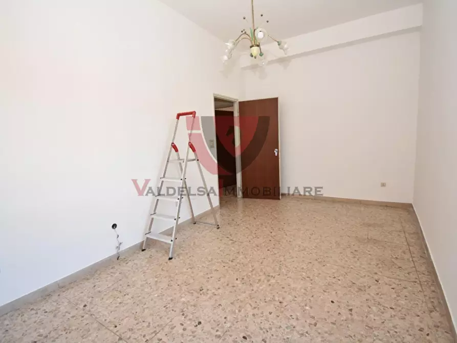 Immagine 16 di Appartamento in vendita  a Colle Di Val D'elsa